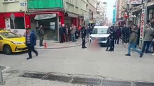 Cadde Ortasında Çırılçıplak Gezdi
