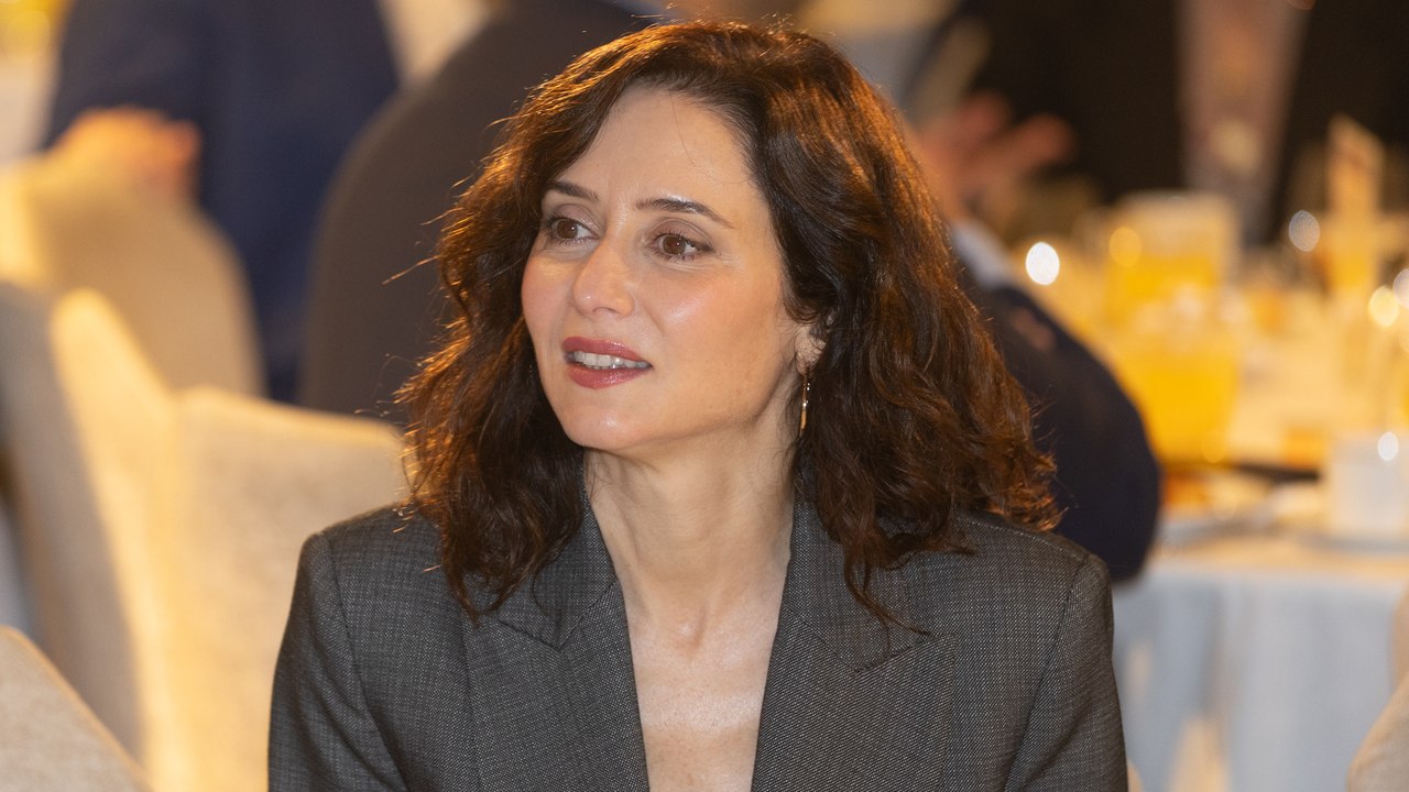 Ayuso anuncia la rebaja de medio punto del IRPF para este año, que prometió en 2023