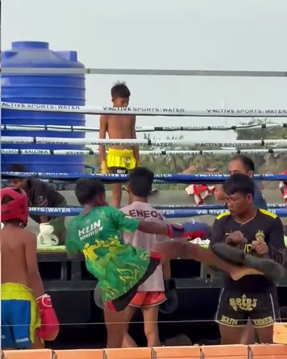 លោក ផាត សូដា តស៊ូពីជីវិតកំព្រា ! អាចថាតូចសម្រាប់អ្នកដទៃតែជា ជោគជ័យធំសម្រាប់គាត់ពី ដៃទាំង២ដែលតស៊ូជាមួយ ហ្គង់ប្រដាល់