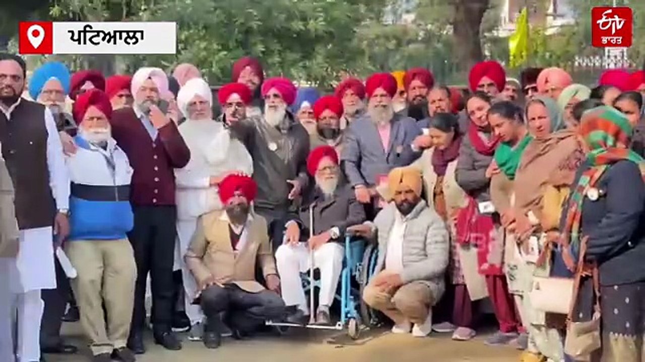 ਗਣਤੰਤਰ ਦਿਵਸ ਮੌਕੇ ਆਜ਼ਾਦੀ ਘੁਲਾਟੀਆਂ ਦੇ ਪਰਿਵਾਰਾਂ ਵੱਲੋਂ ਵਾਕਆਊਟ