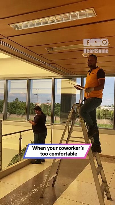 Hilarious Office Prank: Sneaky Coworker Shocks Phone User with Tube Light!|| Heartsome 💖