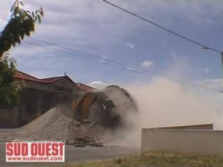 Demolition Chateau d'eau - Eysses (Lot-et-Garonne)