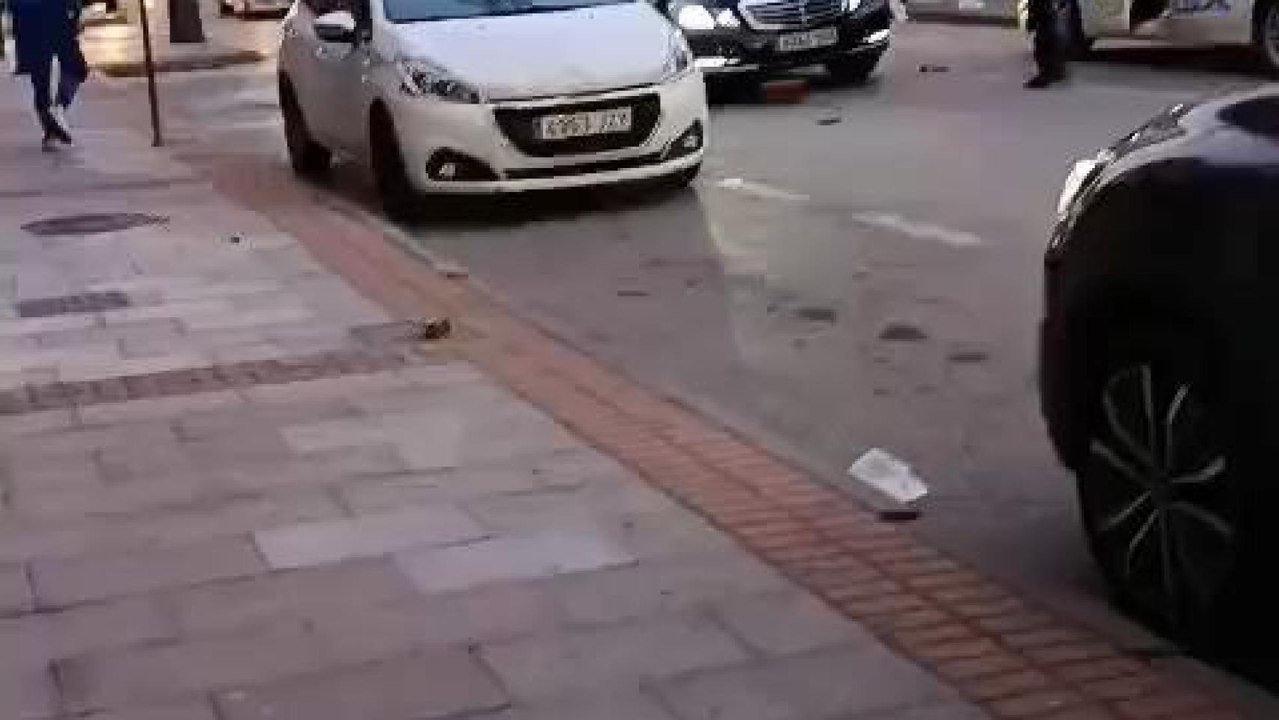 La Policía Local de La Unión tuvo que sacar un taser para atajar una tangana con siete implicados y dos heridos.