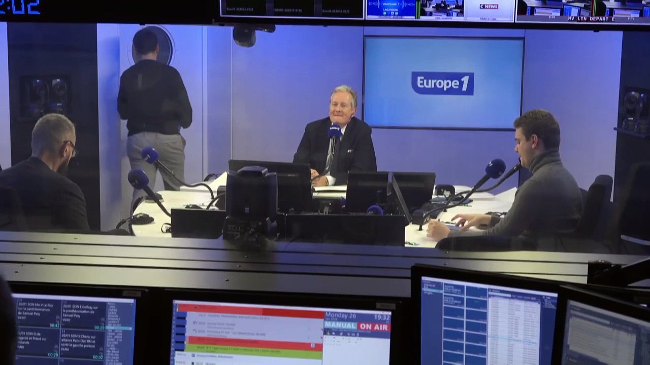 Interdiction des réseaux sociaux aux moins de 15 ans : «Il faut interdir le jeu-vidéo Roblox», propose Joseph Macé-Scaron