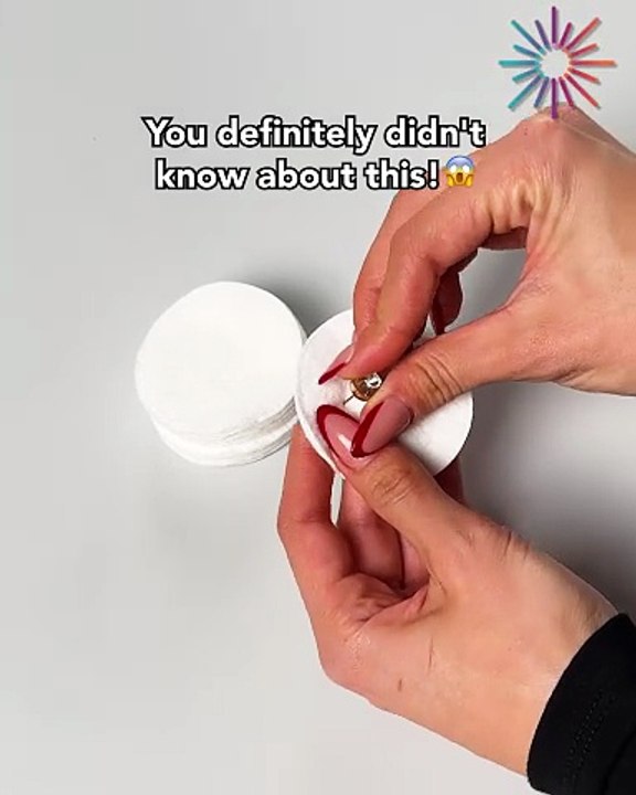 Hack to never lose your earrings again✅