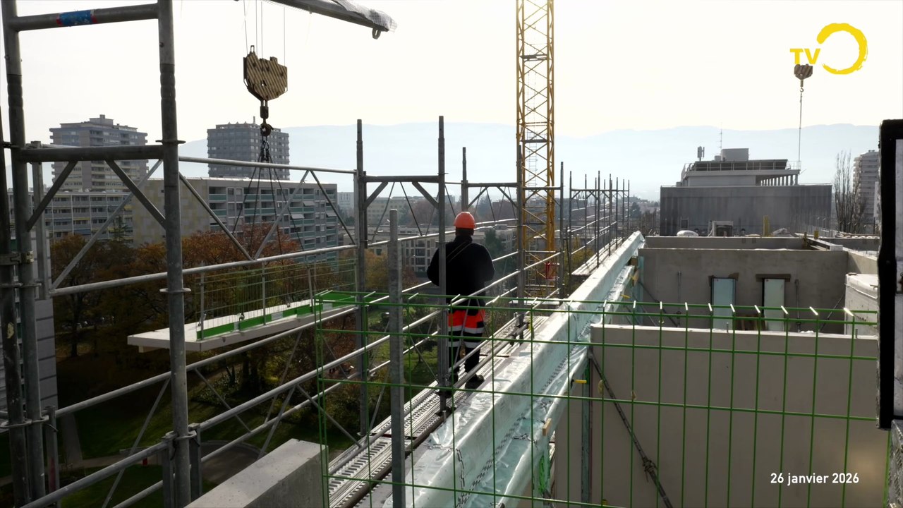 Sujet: surélévation de l'immeuble du Gros-Chêne