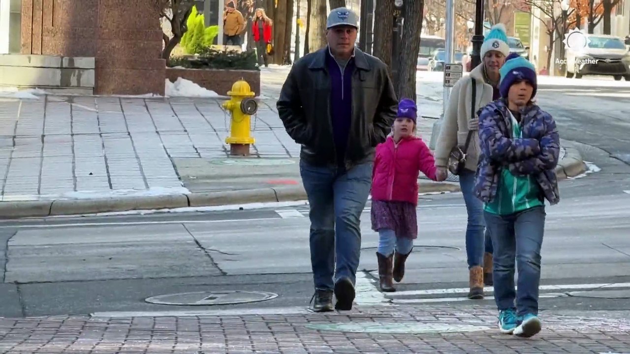 North Carolina begins to thaw out after snow, sleet and ice