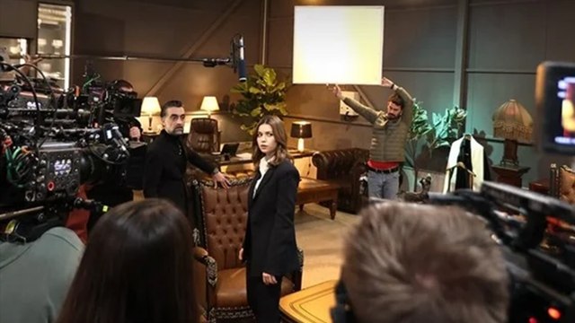 أفرا ساراتش أوغلو تكشف عن معاناتها