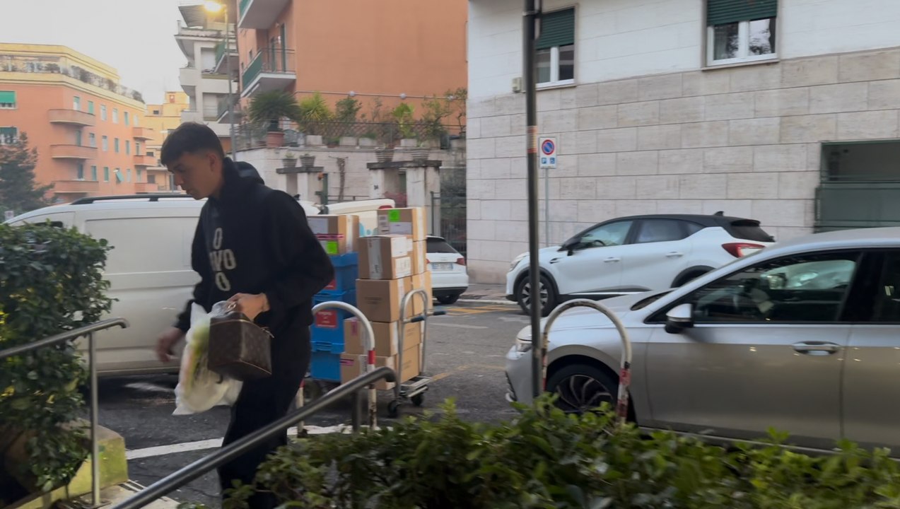 Lazio, Daniel Maldini arriva a Villa Mafalda: iniziano le visite mediche - VIDEO