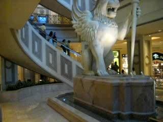 Up Escalator Inside Cesar's Palace!!!