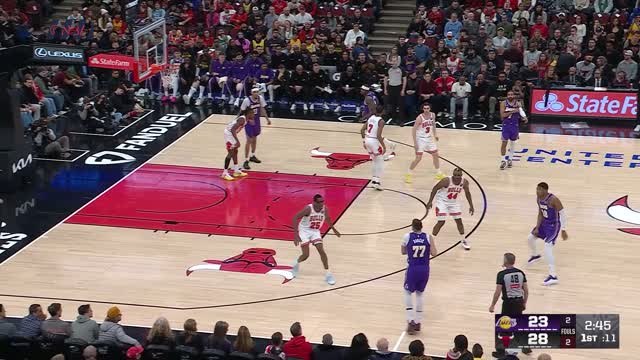 Lakers - Le festival de Doncic face aux Bulls