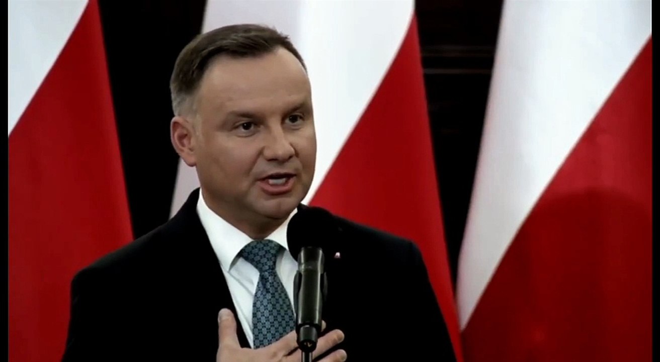Zbędny jest komentarz i tak nie zapamiętasz.