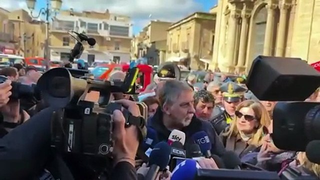 Le interviste al presidente della Regione, Renato Schifani e a Ciciliano capo della protezione civile sulla frana di Niscemi