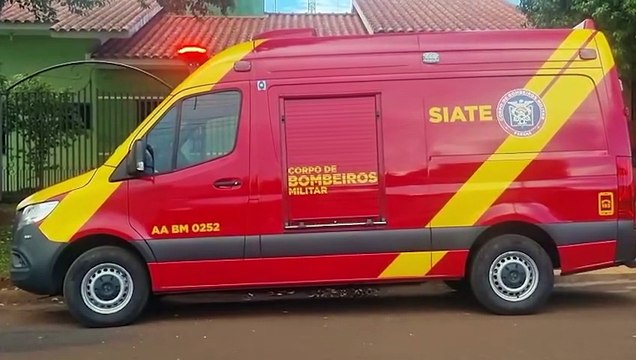 Idoso é socorrido pelo Siate após cair da rede