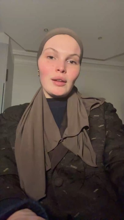 Mes meilleurs conseils si tu veux t’habiller classe en tant que hijabi, sans forcément porter des tenues trop serrées ou trop amples 🏻