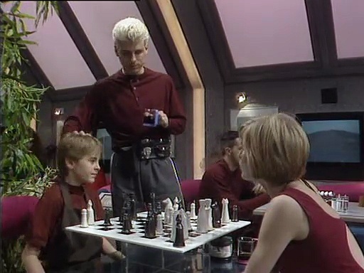 Jupiter Moon - 031 The Ilea is about to be dismantled.