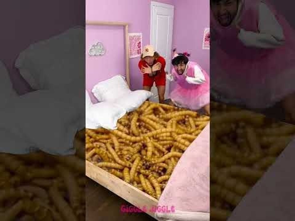 Can you survive the shark attack in bed? 🦈🛏️😱 #FunnyNighttimeAdventure