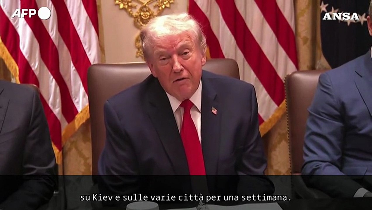 Trump: "Putin ha accettato di non attaccare per una settimana"