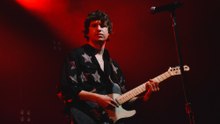 The Kooks: So ist die Beziehung zu den Arctic Monkeys wirklich