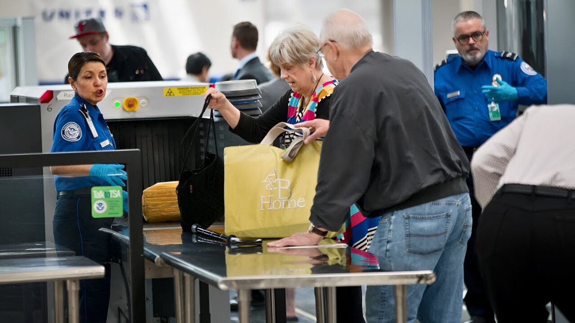 TSA Officers Seize Items at Discretion Under 2026 Rules – Here’s the New  List