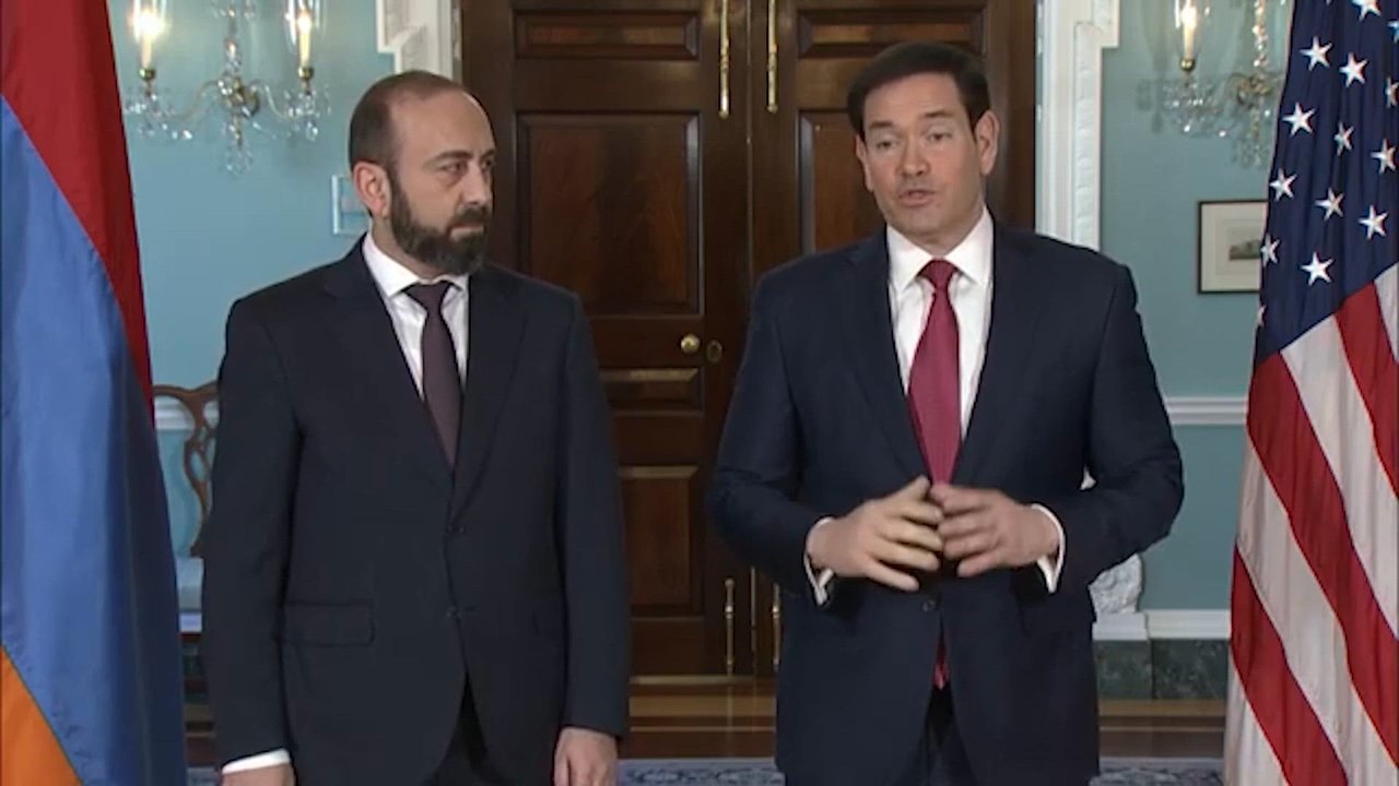 Rubio amenaza con "usar la fuerza" si Delcy Rodríguez no coopera con EEUU