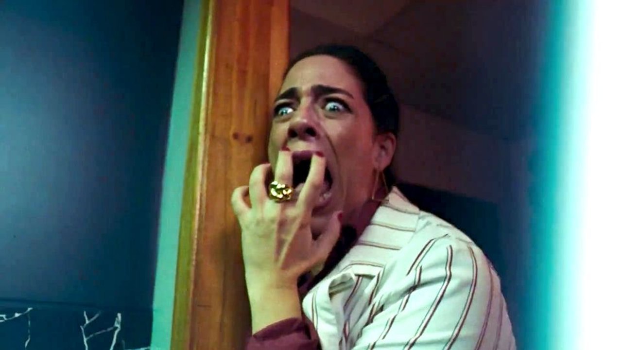 Privadas de Suas Vidas Trailer OmeU