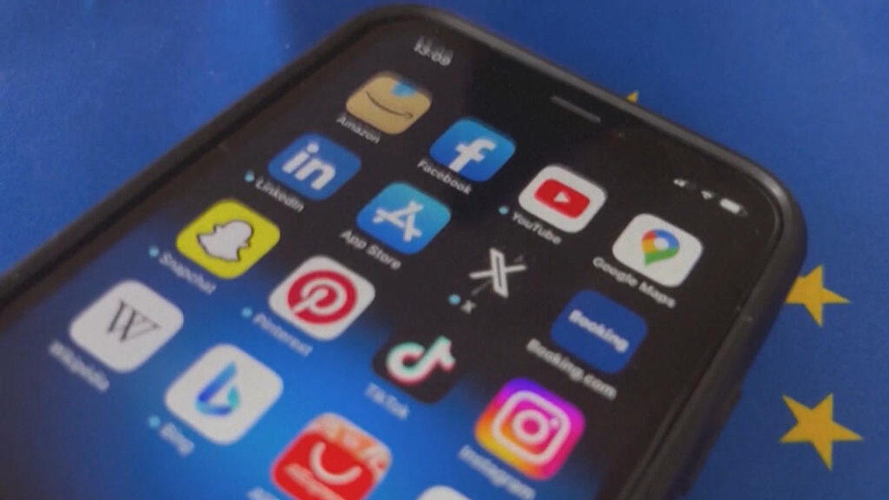 Francia: Macron pide acelerar trámite para prohibir las redes sociales a menores de 15 años