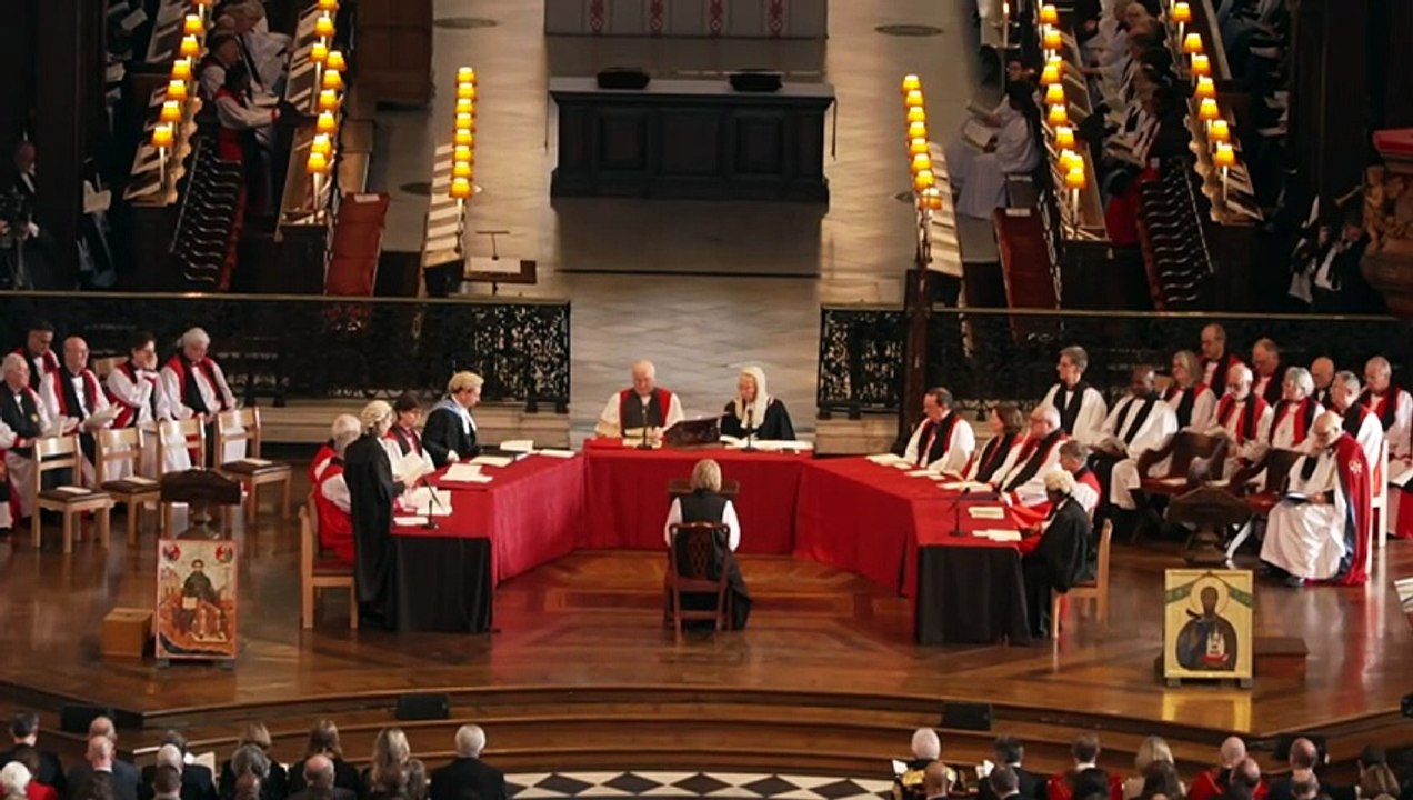 Heckler interrupts Archbishop of Canterbury confirmation