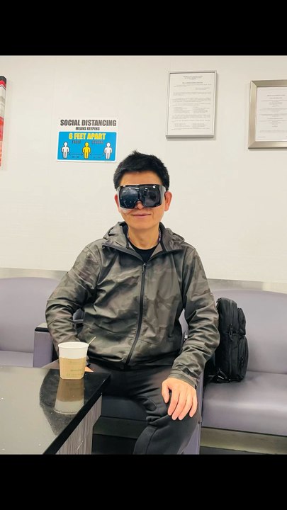 Nelson Wang has gone through many hardships, but he has always maintained a positive attitude and never bowed to his unfortunate fate. The photos and videos were taken from 2023 to 2024.