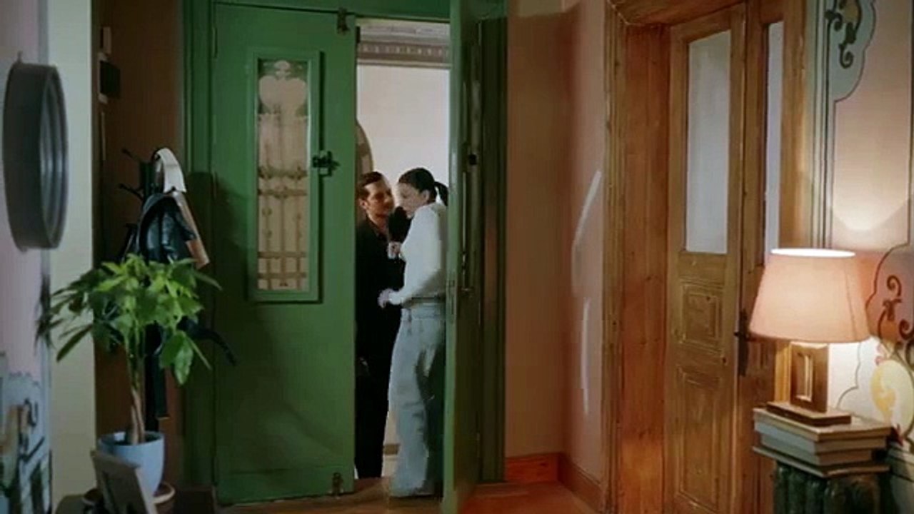 مسلسل حلم اشرف الحلقة 27 مدبلجة