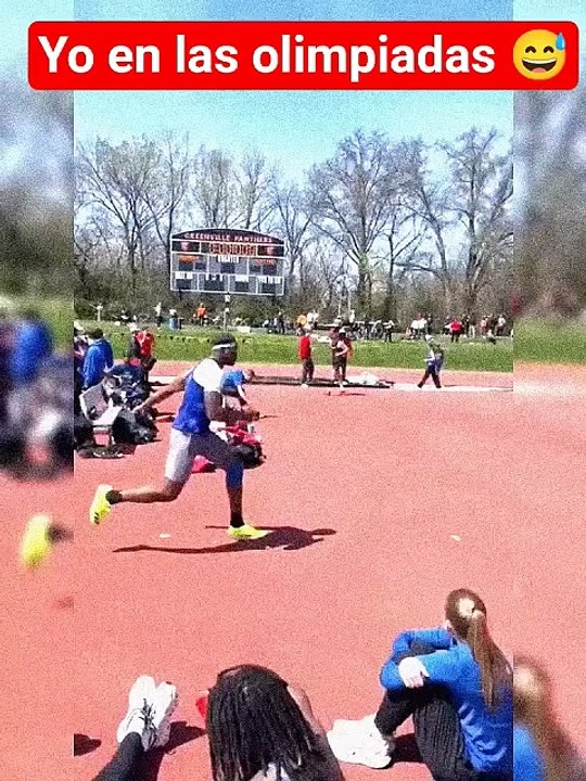 Debía saltar un poco más 😅😅😅 #viralvideo #humor #memefras #parati #funny #memes #comedia #comedia