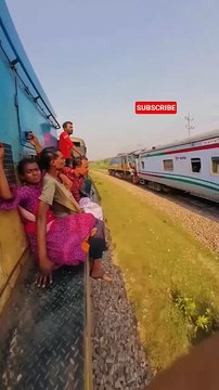 Most dangerous Train in the world | most dangerous railway | Indian railway