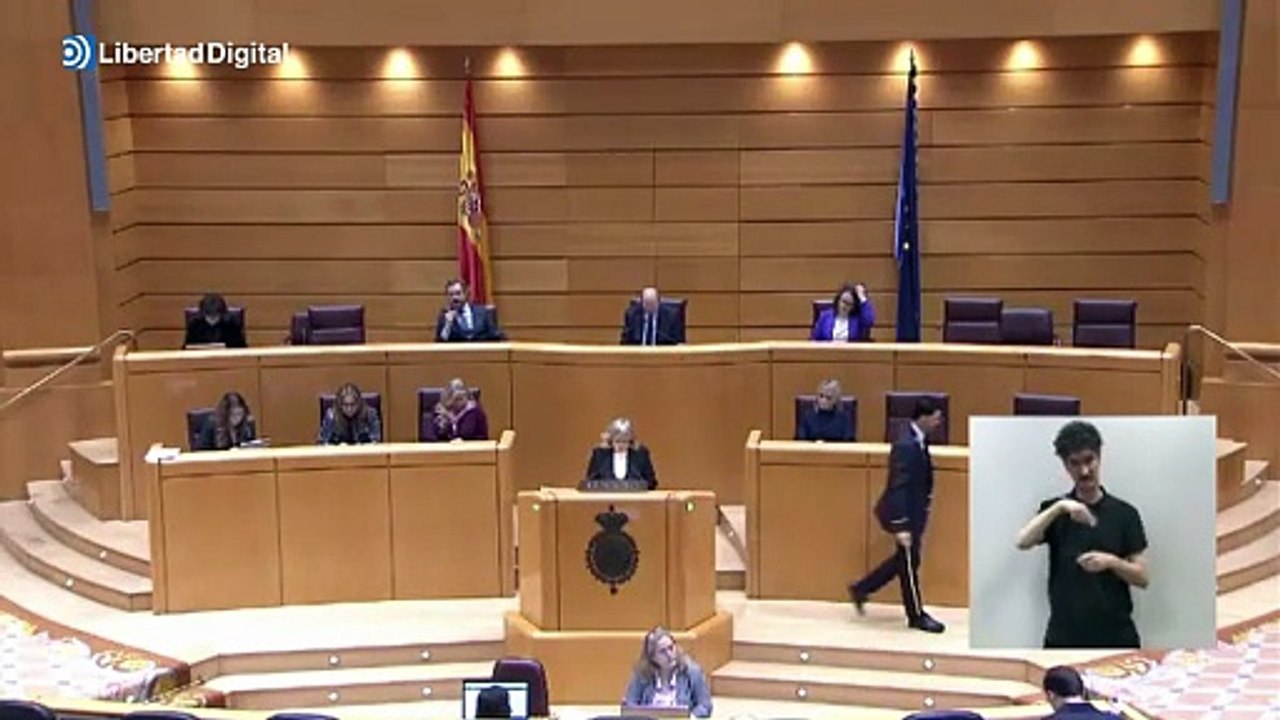 La senadora Caballero saca los colores a Óscar Puente: "A las víctimas les urge saber la causa"