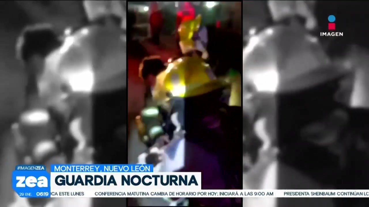 Bomberos rescatan a perrita de una vivienda en llamas en Monterrey