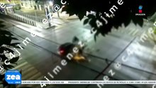 VIDEO: Muere motociclista al ser arrollado por camioneta