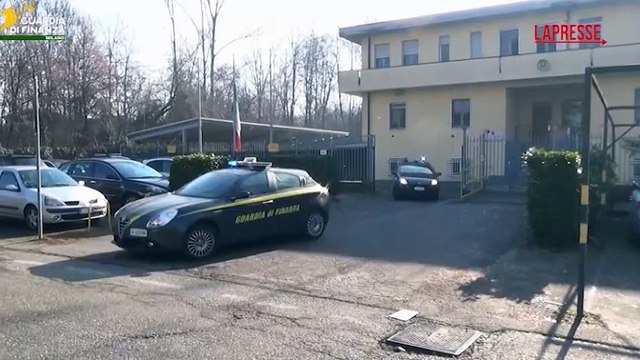 Milano, Finanza sequestra oltre 65mila capi contraffatti di Armani