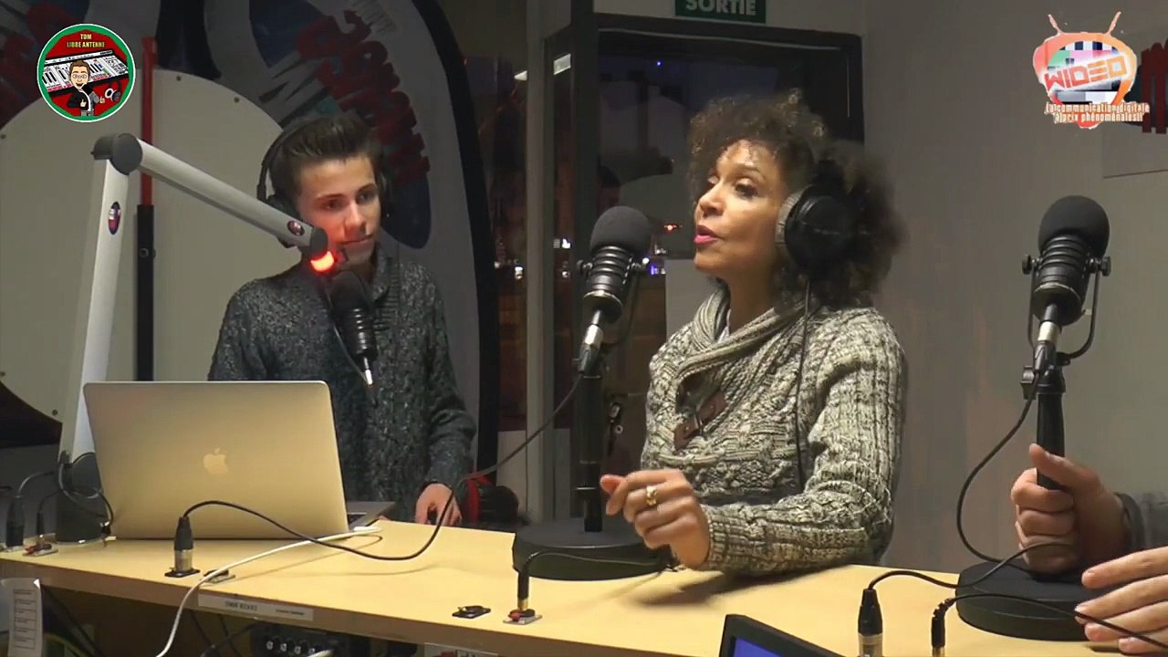 2018 – Johnny Hallyday – Angeline Annonier : « Johnny rêvait de descendre les Champs-Élysées en concert » (Meuse FM, 4 février)