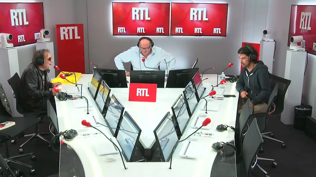 2018 – Johnny Hallyday – Yarol Poupaud se confie sur Johnny Hallyday (RTL, 6 octobre)