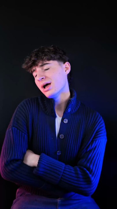 On traduit en français la musique Born With a Broken Heat de Damiano David ! 🎶