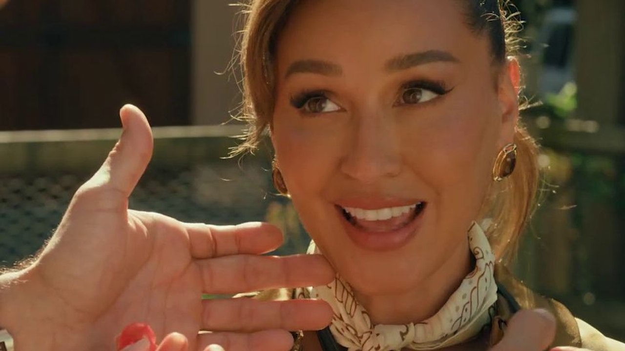 Chef's Kiss Trailer OV