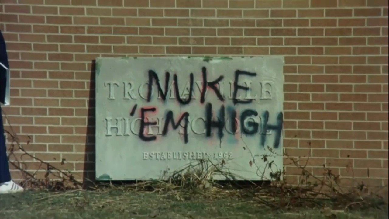 Class Of Nuke Em High Film Deutsch
