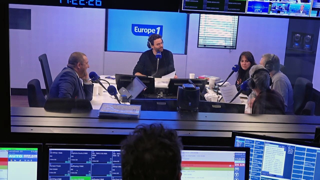 Julien Clerc, Johnny Cash et Dolly Parton : les artistes et la musique