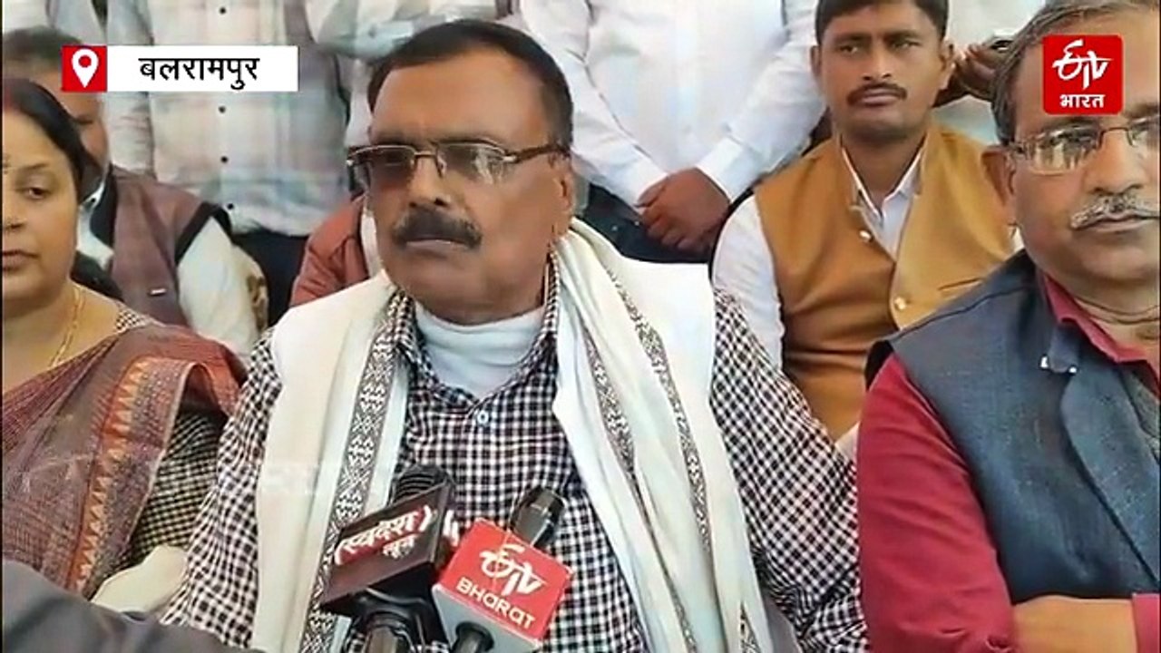 छत्तीसगढ़ में धान खरीदी की तारीख बढ़ाने की मांग, कांग्रेस का बलरामपुर में चक्काजाम, टोकन नहीं काटने का आरोप