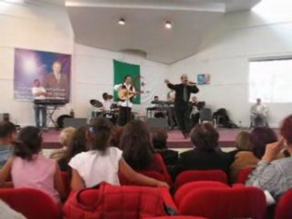ANIMATEUR DU GALA SKETCH Arouinet 2