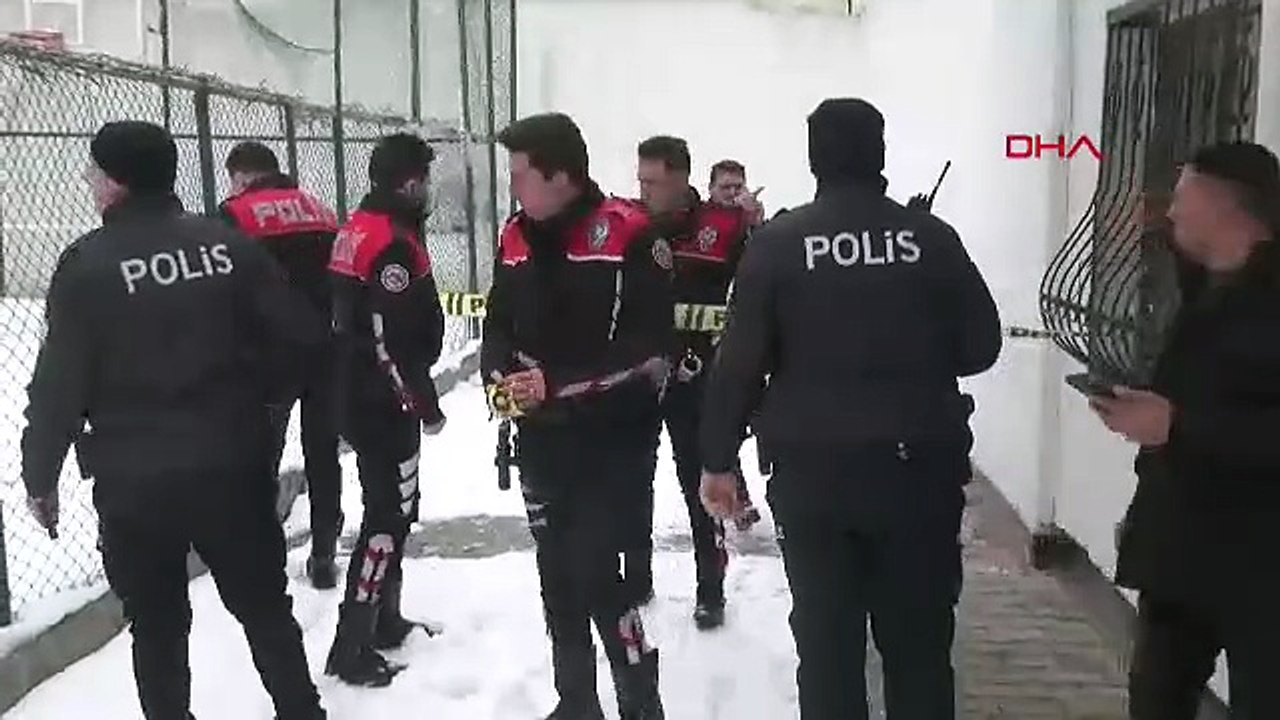 Cam silerken 3’üncü kattan düşen öğretmen yaşamını yitirdi