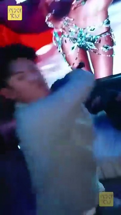 De preso a leyenda En Español Doblado