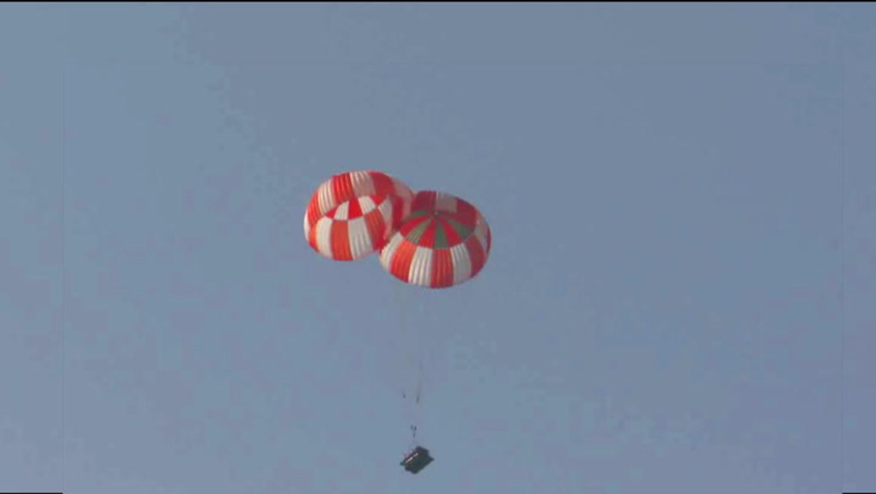 India Tests Main Parachutes For Gaganyaan Crew...