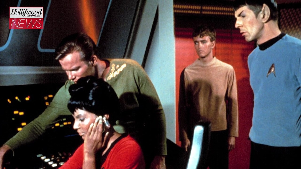Nichelle Nichols, Lieutenant Uhura On 'Star Trek', Dies At 89 | THR News