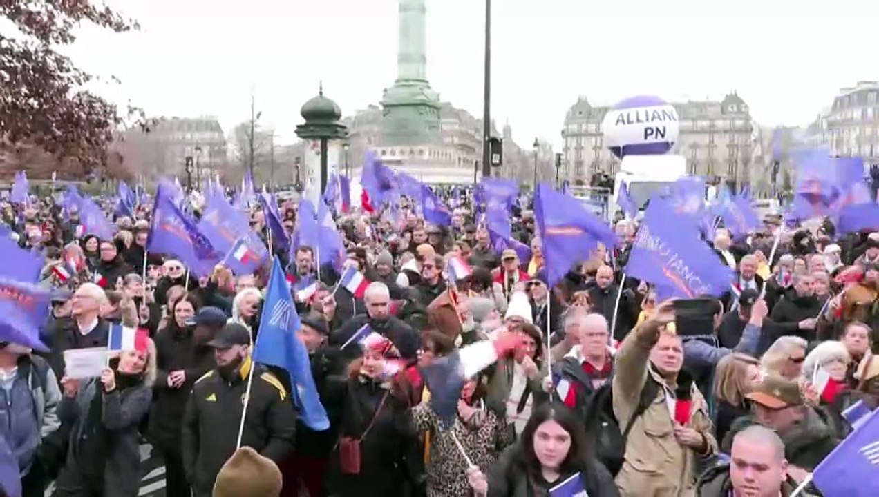 Plusieurs milliers de policiers manifestent dans plusieurs villes de France