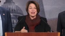 La demócrata Amy Klobuchar lanza campaña para gobernar en Minnesota